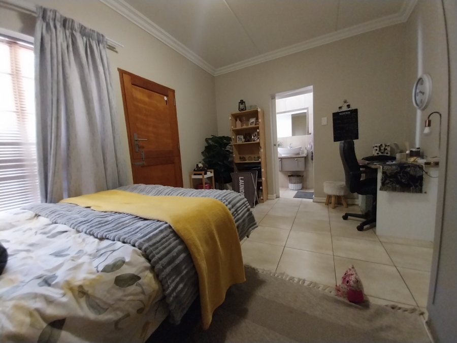 1 Bedroom Property for Sale in Die Bult North West